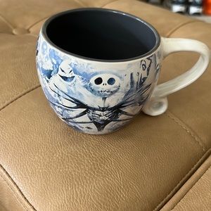 Disney’s nightmare before Christmas oversized blue and white mug gray lining